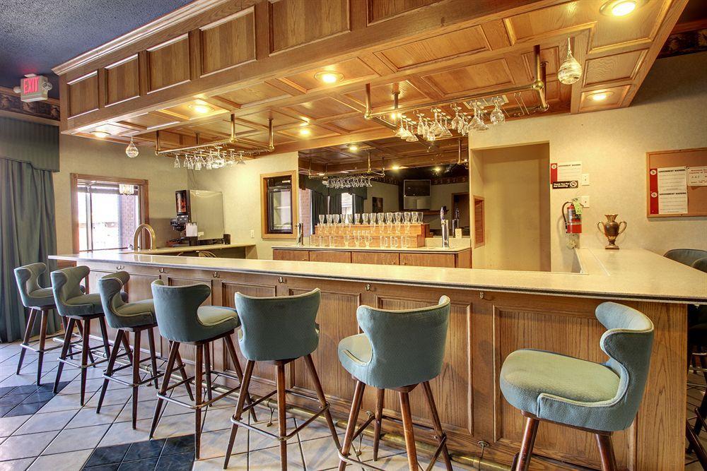 Eagle'S Nest Hotel & Conference Center Quincy Esterno foto