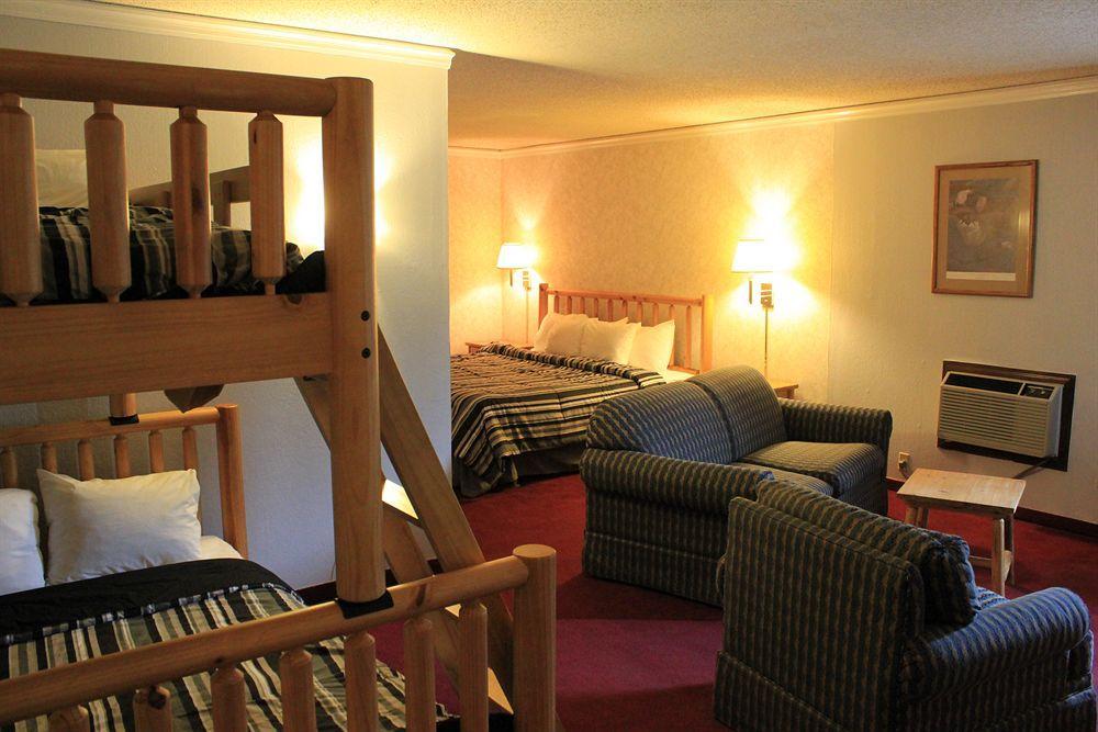 Eagle'S Nest Hotel & Conference Center Quincy Esterno foto