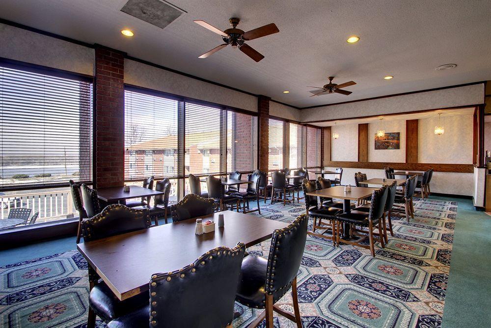 Eagle'S Nest Hotel & Conference Center Quincy Esterno foto