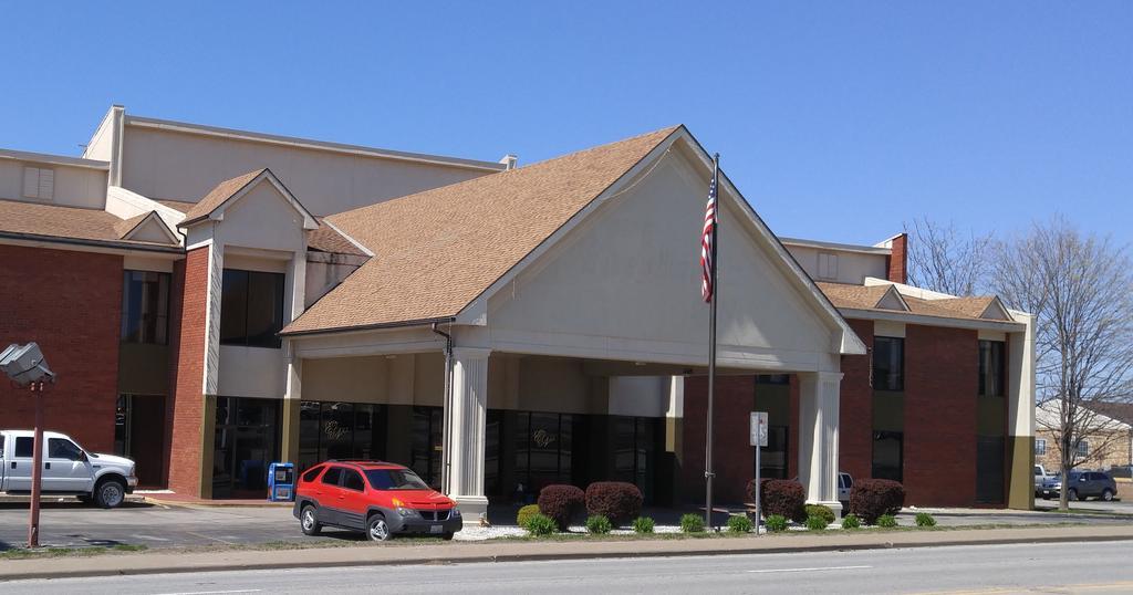 Eagle'S Nest Hotel & Conference Center Quincy Esterno foto