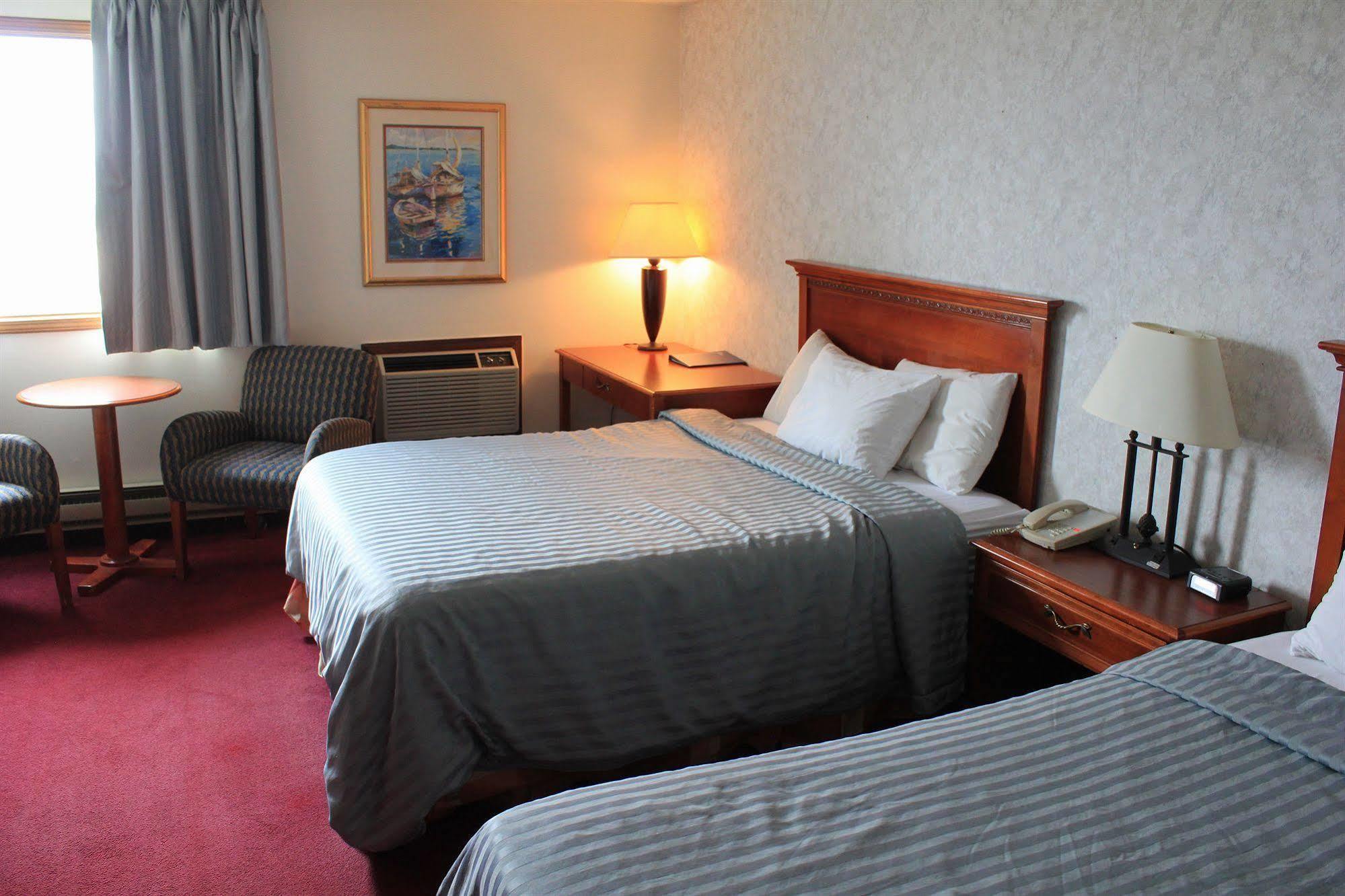 Eagle'S Nest Hotel & Conference Center Quincy Esterno foto